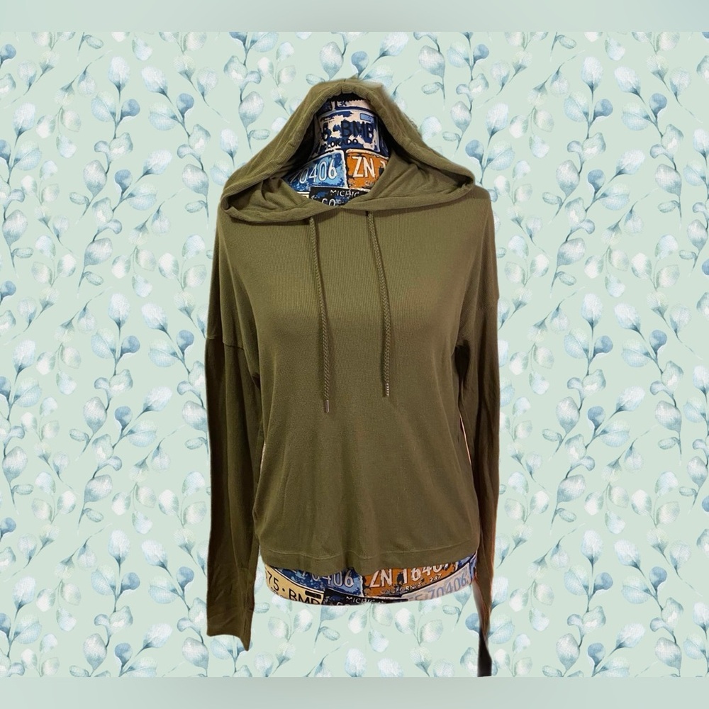 T Shirt Hoodie